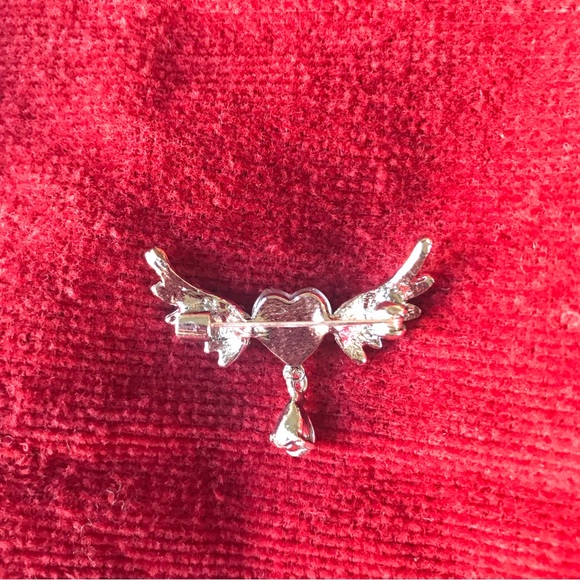 🎄🎄🎄 60% off Brooch-Angel Wings w-Dangle Rhinestones NWOT - Picture 2 of 5